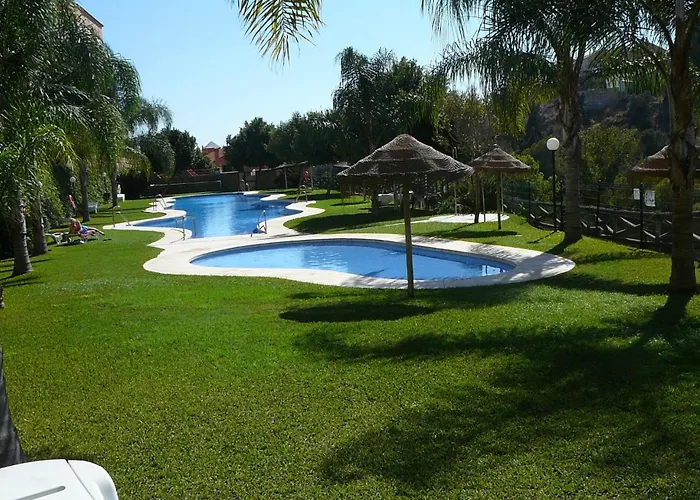 アパート Costa Del Sol Familyholiday, Seaview, 2 Bedroom, Pool フエンヒロラ