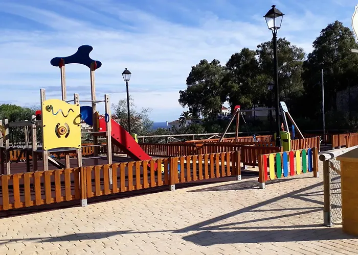 Costa Del Sol Familyholiday, Seaview, 2 Bedroom, Pool アパート フエンヒロラ